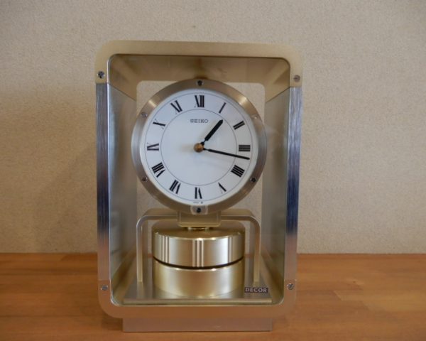 SEIKOデコールの置き時計